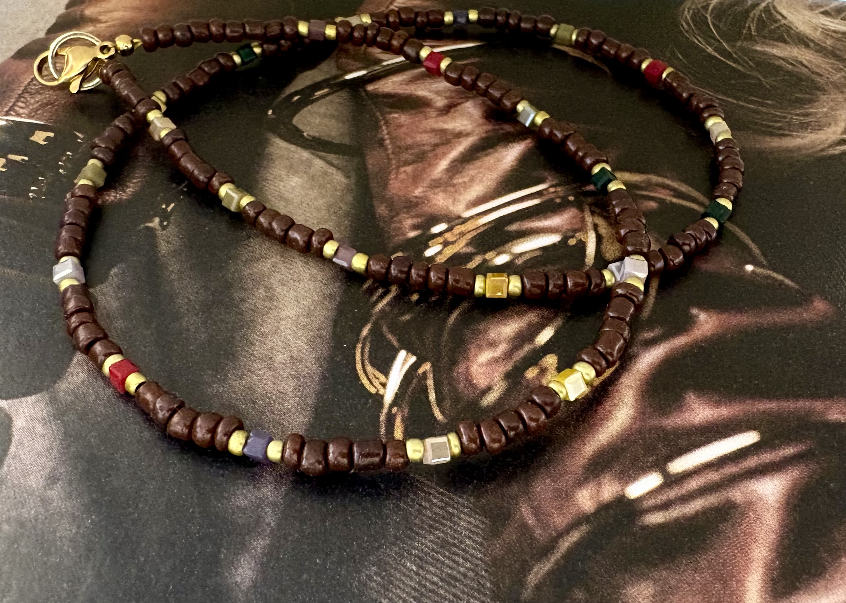 Ketting bruin met kristal