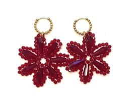 Oorbellen facet hanger bloem bordeaux