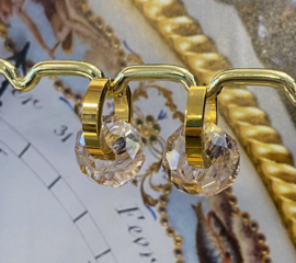 Oorringen goud met kristal roze