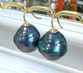 Barok parel oorbellen groot Tahiti/pacific blue/goud