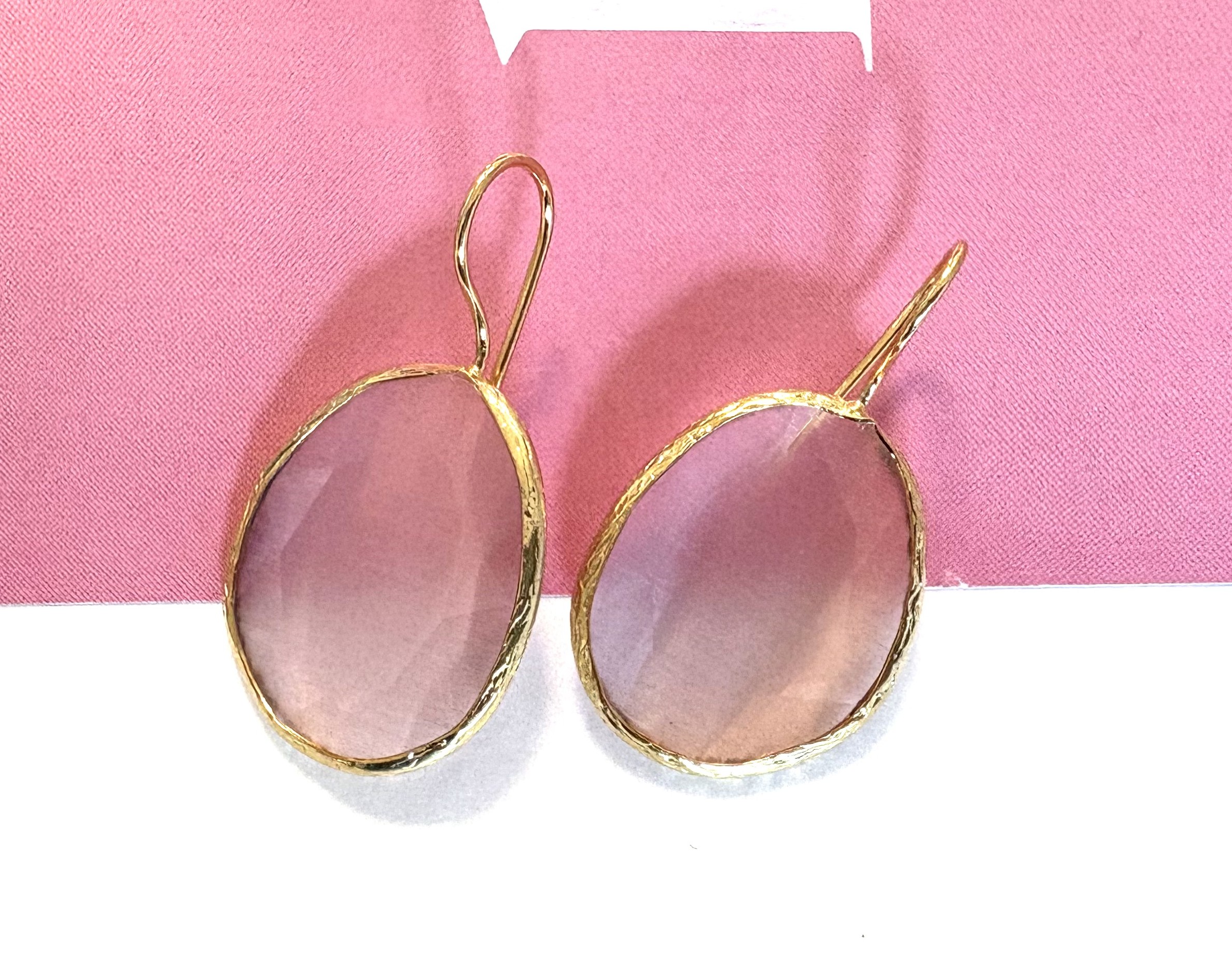 Oorbellen grote cateye steen licht roze