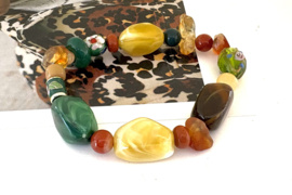 Armband kralen mix acryl/natuursteen geel/groen/bruin