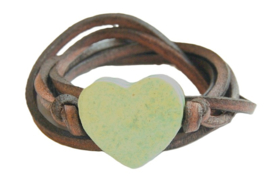 Armband leren veter met licht groen hart