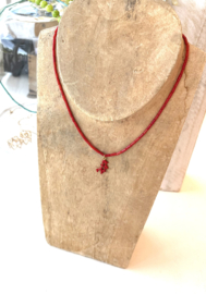 Ketting koraal met koraal bedel