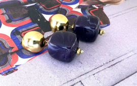 Oorbellen acryl kraal square paars