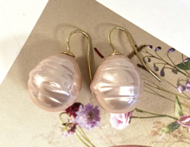 Barok pareloorbellen groot licht roze/goud