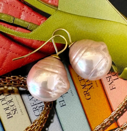Barok pareloorbellen groot licht roze/goud