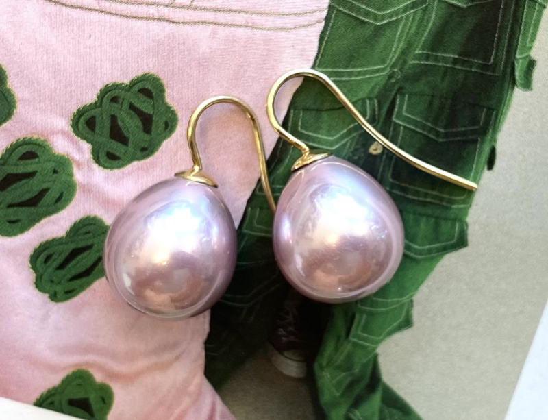 Klassieke parel oorbellen roze/goud
