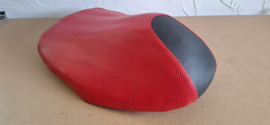 rood wave met zwarte voorkant