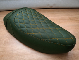 Groen met gouden ruitmotief