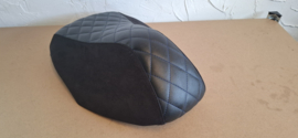 zwart met alcantara en blauw ruitmotief