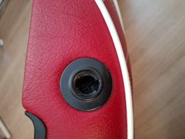 rood met speciale afwerking