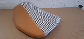 houndstooth met cognac