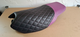 zwart met paars en paars ruitpatroon