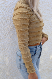 RUFFLE TOP