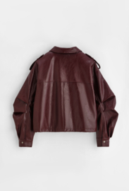 BURGUNDY LEATHER LOOK JACKET