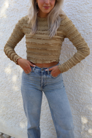 RUFFLE TOP