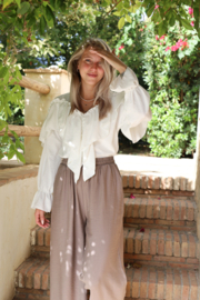RUFFLE BLOUSE