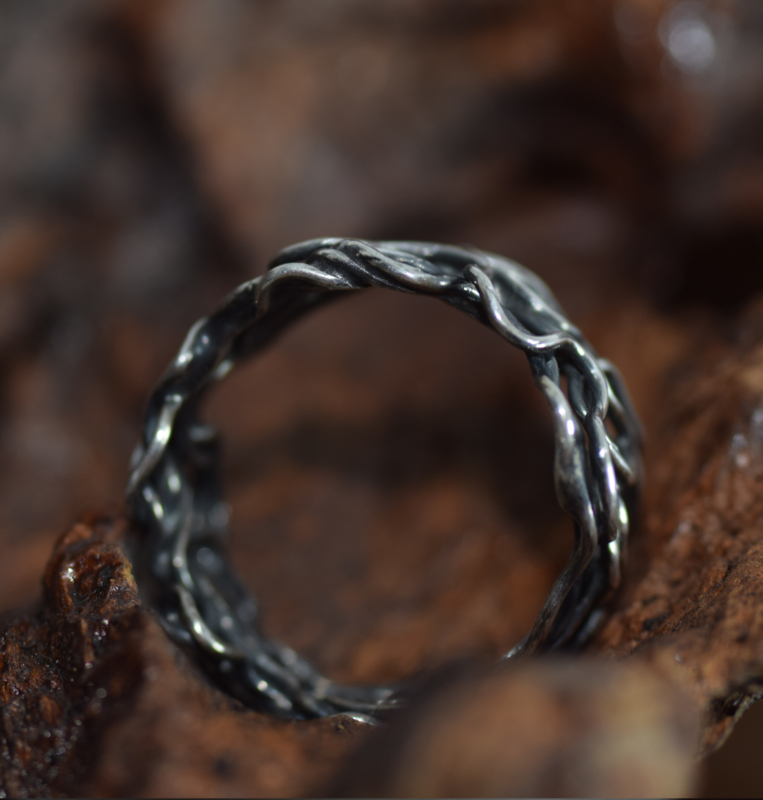 Zilveren vlechtwerk ring