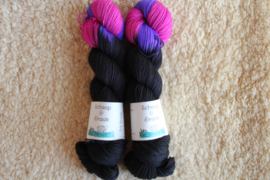 Sok Draak - Zwart met Violet en Roze