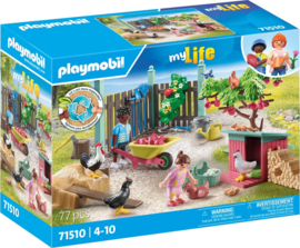 Playmobil 71510 - Kleine kippenboerderij in de tuin van het kleine huis