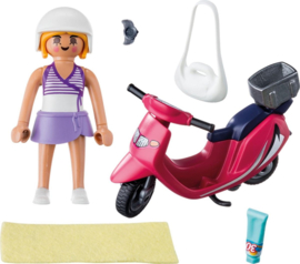 Playmobil 9084 - Special Plus Zomers meisje met scooter