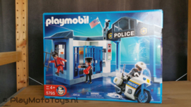 Playmobil 5795 - Politieset met gevangenis  MISB
