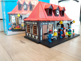 Playmobil 4300 - Main Station (V1, gebruikt)