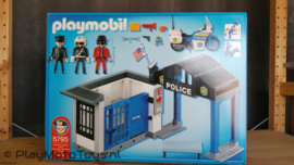 Playmobil 5795 - Politieset met gevangenis  MISB