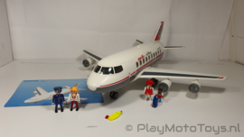 Playmobil 4310 - Passagiers en vrachtvliegtuig, gebruikt met doos