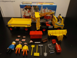 Playmobil 3454 - Sneeuwploeg  / Truck met aanhanger met doos, 2ehands (B)