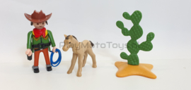 Playmobil 5373 - Special Plus Cowboy met veulen, 2e hands.