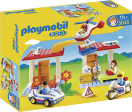 1.2.3. Playmobil 5046 - Ziekenhuis met politie