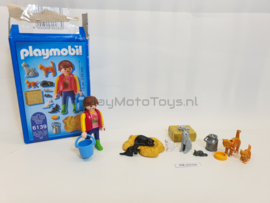 Playmobil 6139 - Kattenfamilie met verzorger, 2ehands