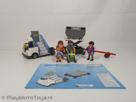 Playmobil 5262 - Vliegtuigtrap en vrachtafhandeling, gebruikt & compleet.