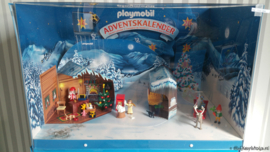 Playmobil 4161 Advent Calendar 'Christmas Post Office' Grote Vitrine