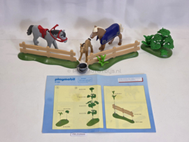 Playmobil 4188 - Paardenfamilie, 2ehands set met handleiding