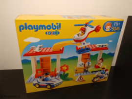 1.2.3. Playmobil 5046 - Ziekenhuis met politie