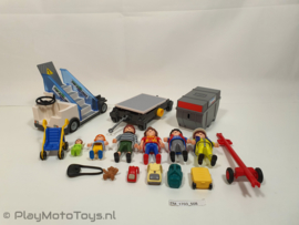 Playmobil 5262 - Vliegtuigtrap en vrachtafhandeling, gebruikt & compleet.