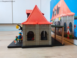 Playmobil 4300 - Main Station (V1, gebruikt)