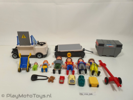 Playmobil 5262 - Vliegtuigtrap en vrachtafhandeling, gebruikt & compleet.