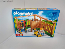 Playmobil 4280 - Tuinschutting met fietsenstalling