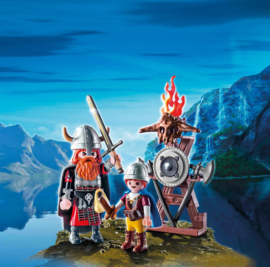 Playmobil 9209 - Vikings met wapenrek in rood Paasei