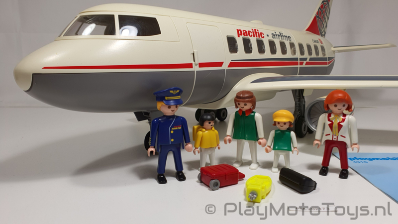 achterlijk persoon test Immoraliteit Playmobil 4310 | Passagiers & vrachtvliegtuig | 2ehands