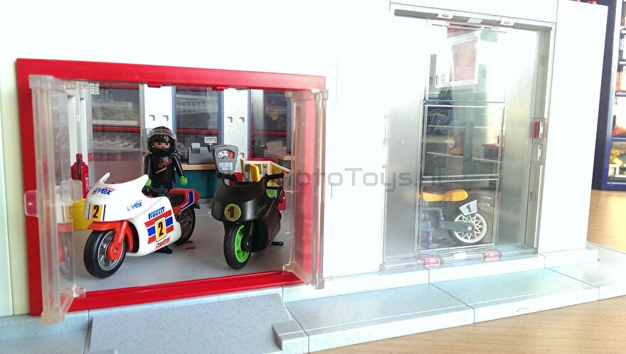 Zijkant PlayMoto Shop