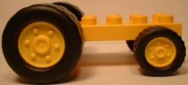 Lego Duplo auto basis 2x6 tractor geel