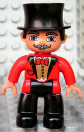 Lego Duplo spreekstalmeester/ceremoniemeester Circus 47394pb110