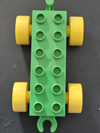 Lego Duplo auto/trein aanhanger 2x6 licht groen met gele wielen met bouten 11248c01 b-keuze