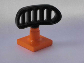 Lego Duplo zwart radar met oranje voet