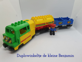 veel plezier zwavel Disco Duplo trein locomotief met 2 wagons | Lego Duplo Trein sets en onderdelen |  Tweemaal Lego Duplo